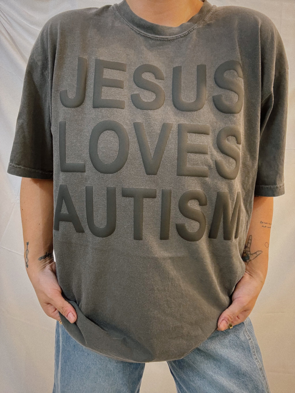 Unisex "Jesus Loves Autism" Pepper Puff Print T-Shirt